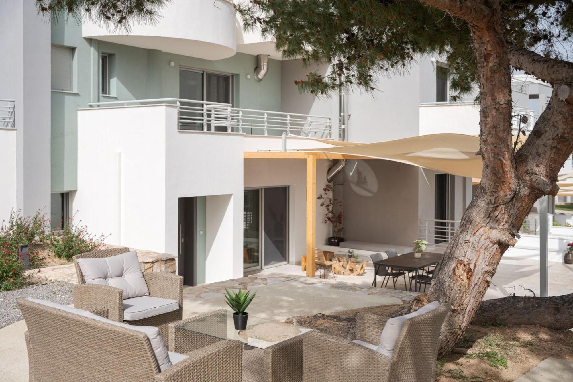 Cavos Boutique Homes Isthmia Buitenkant foto